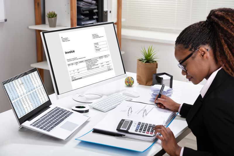 women-computer-office